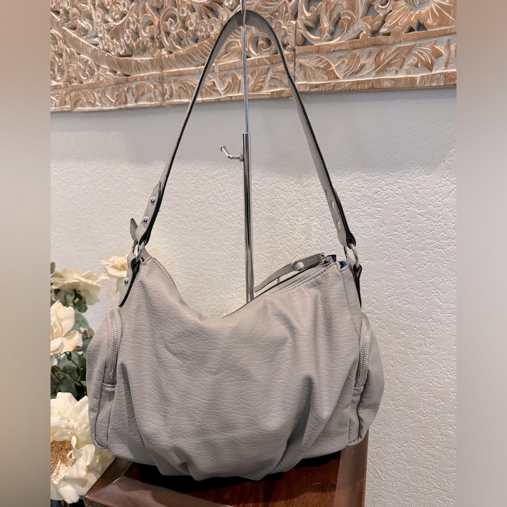 Juicy Couture Gray Leather with Royal Blue Interior Shoulder Purse - Picture 2 of 15
